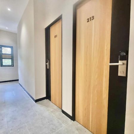 Pringgondani Guesthouse Pandanaran Hills Семаранг Екстериор снимка